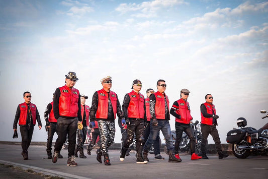 Leather vs. Textile: Making an Informed Choice for Motorcycle Club Members