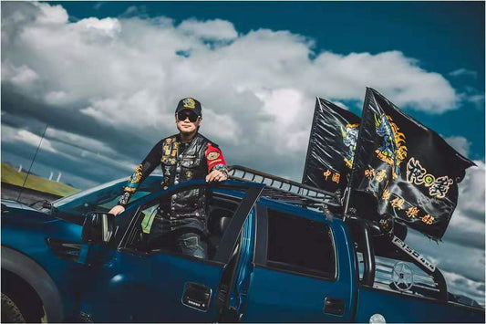 Finding the Perfect Fit: Essential Tips for Motorcycle Club Clothing