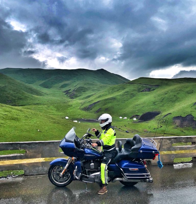 Fueling the Ride: What Do Motorcycle Bikers Eat?