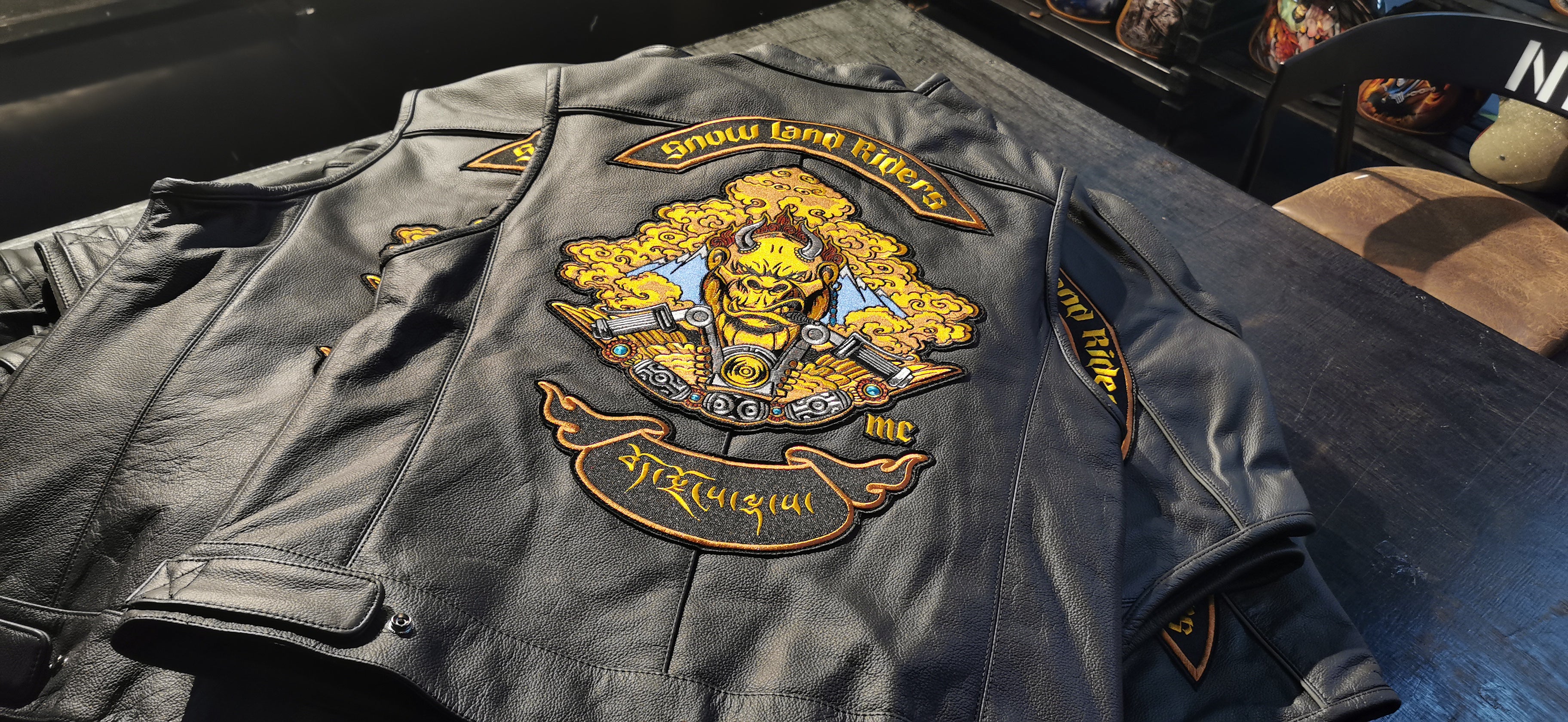 Choosing the Perfect Rockers for Your Motorcycle Vest: A Guide for Motorcycle Club Enthusiasts