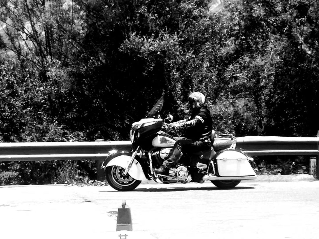 Helmet Safety for Motorcycle Club Members: Style, Protection, and Statistics
