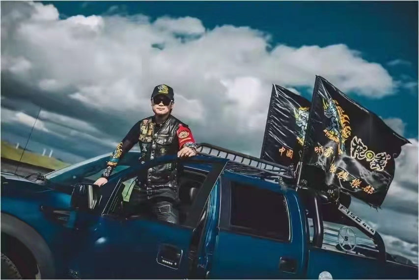 Designing Your Own Custom Motorcycle Flag: Showcasing Individuality and Uniting Motorcycle Club Members