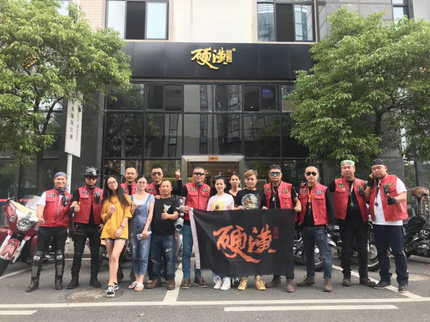 motorcycle-club-product-custom-guide