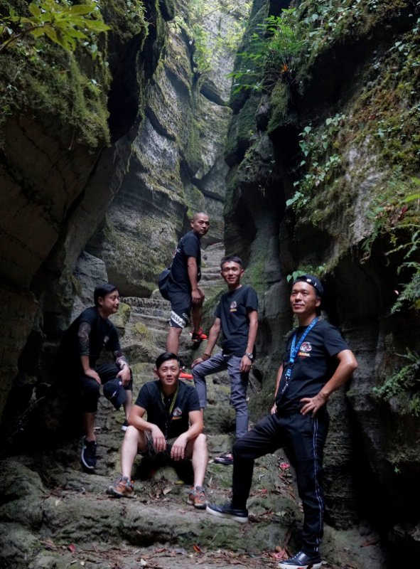 The Intersection of Motorcycle Culture and Stickers: More Than Just Decoration