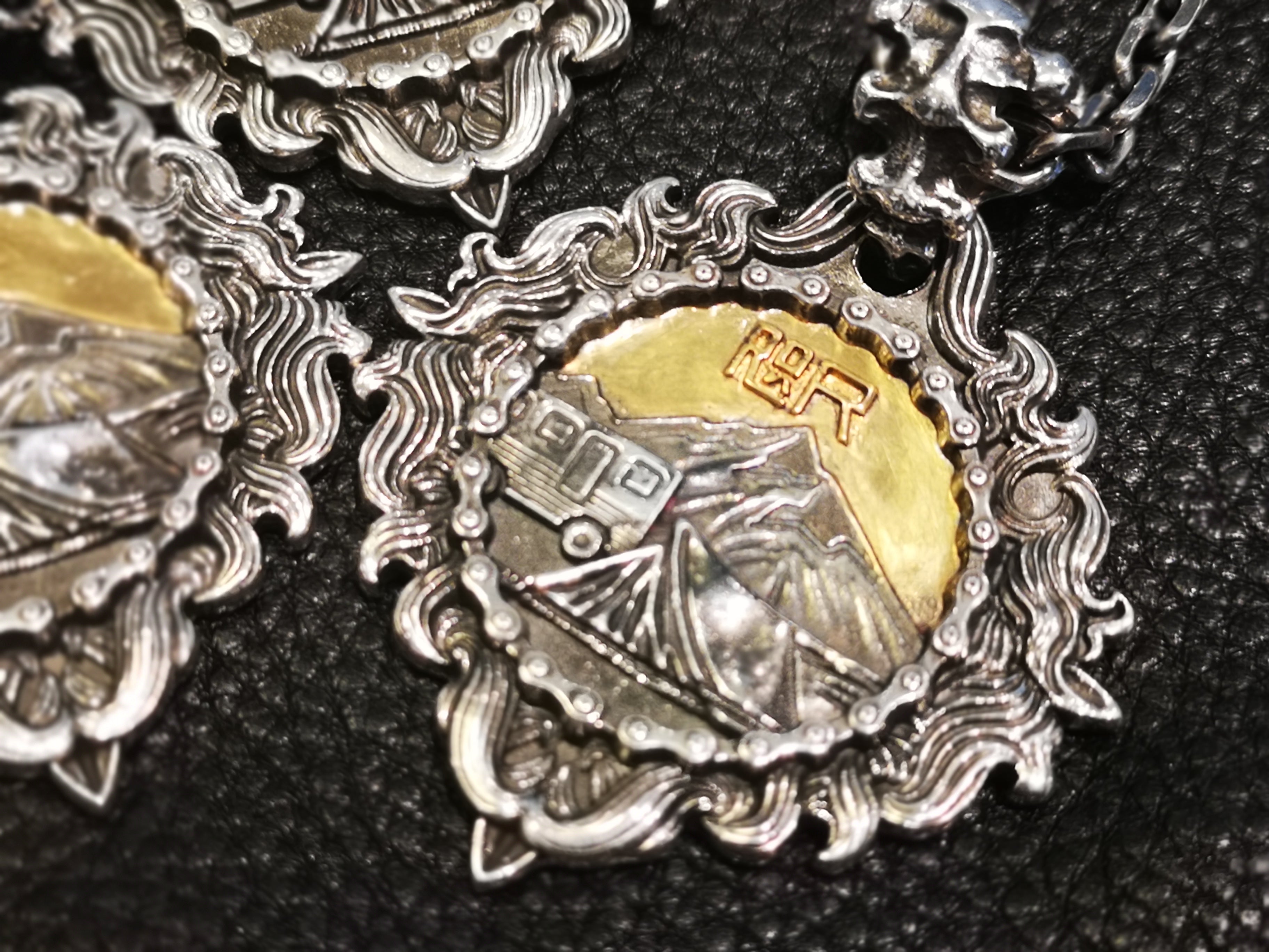 Elevate Your Biker Style: The Best Motorcycle Club Accessories to Define Your Identity