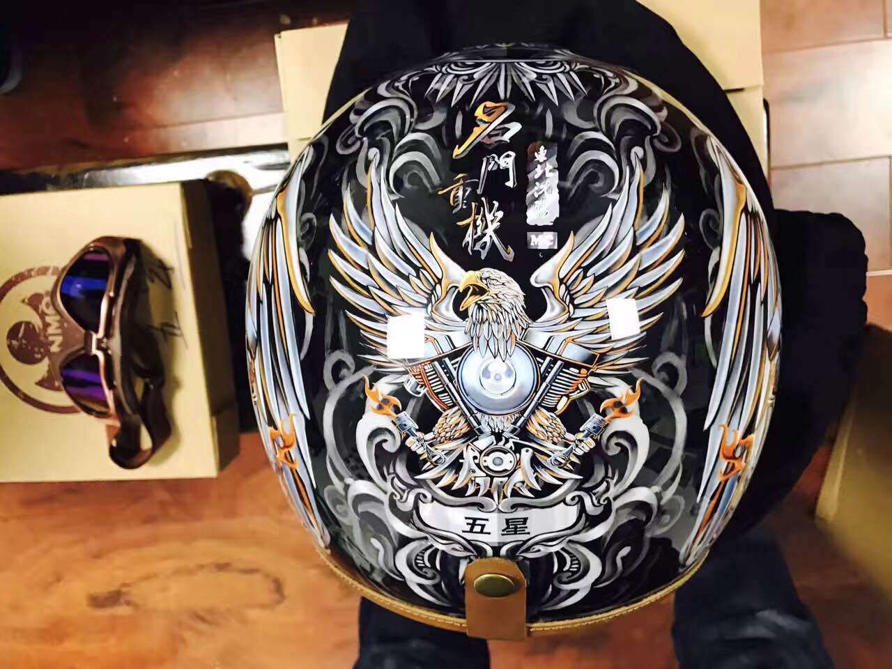 The Ultimate Guide to Cleaning Non-Removable Helmet Liners: 13 Genius Methods for Motorcycle Club Members