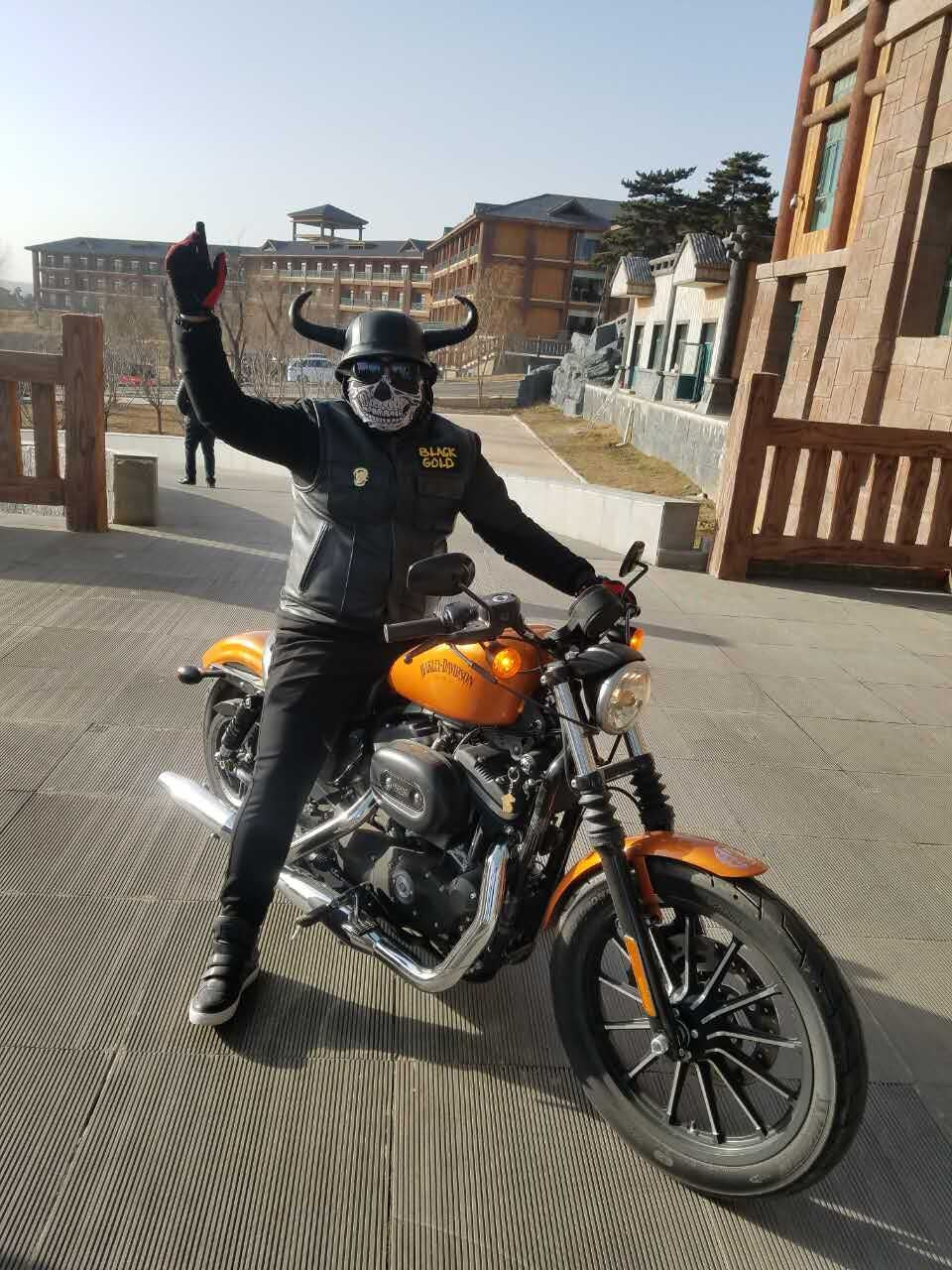 Enhancing Style and Safety: The Ultimate Guide to Wearing a Bandana Under Your Motorcycle Helmet