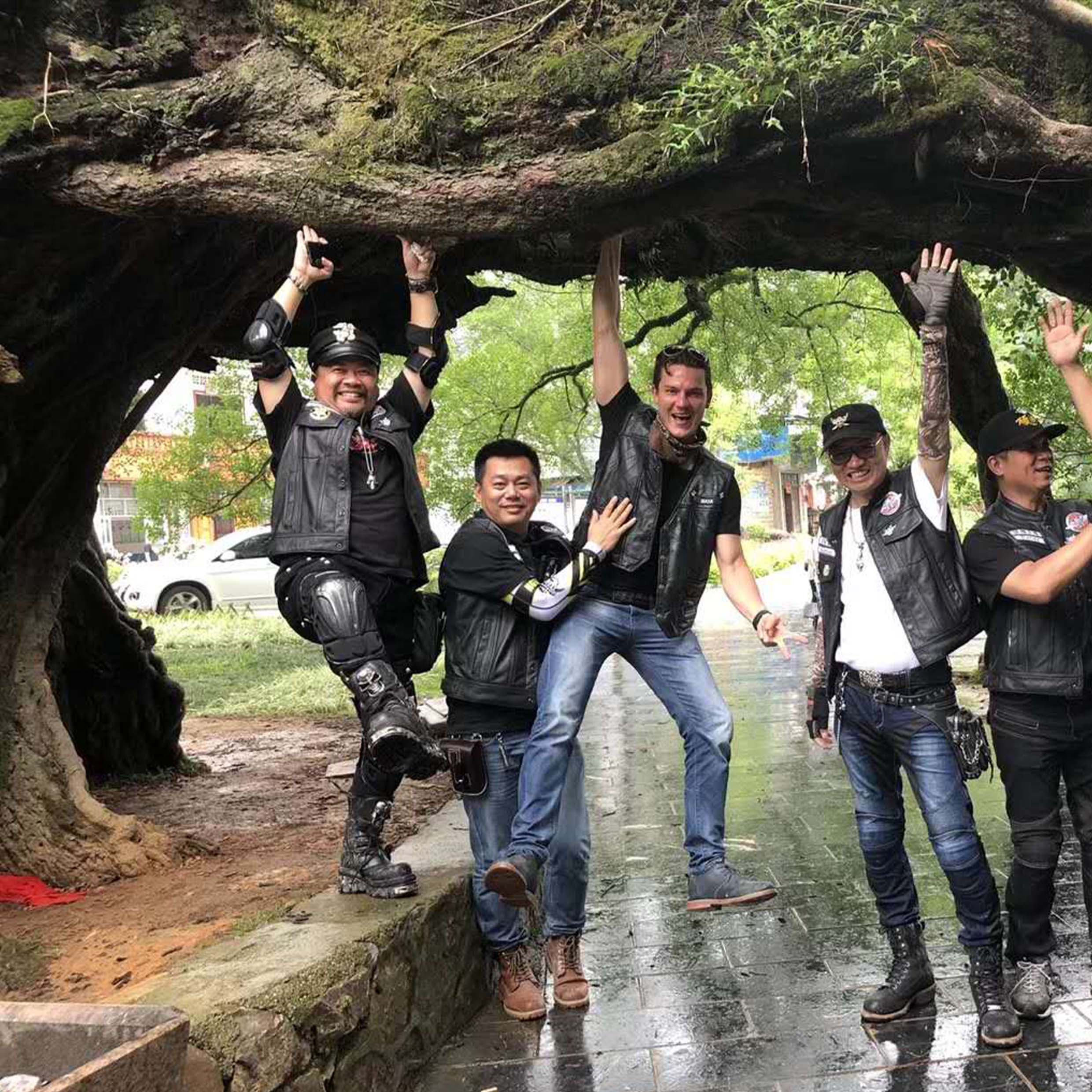 Longer Days, More Riding Time: Making the Most of Spring