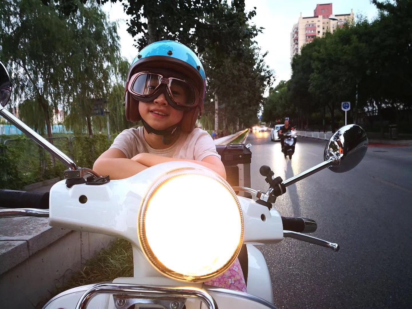 What Do Girl Bikers Wear? Essential Gear for Motorcycle Club Members