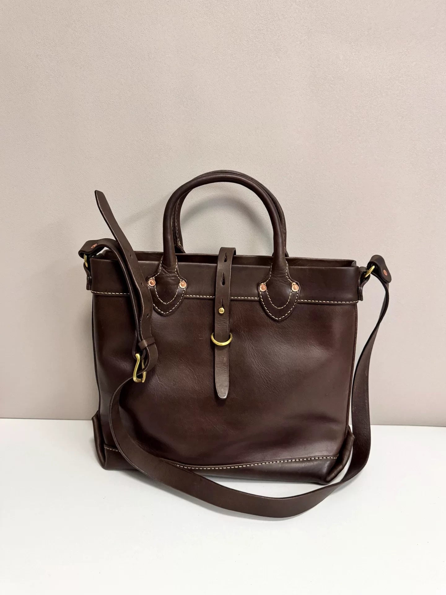 vintage distressed vegetable-tanned leather tote shoulder bag 1