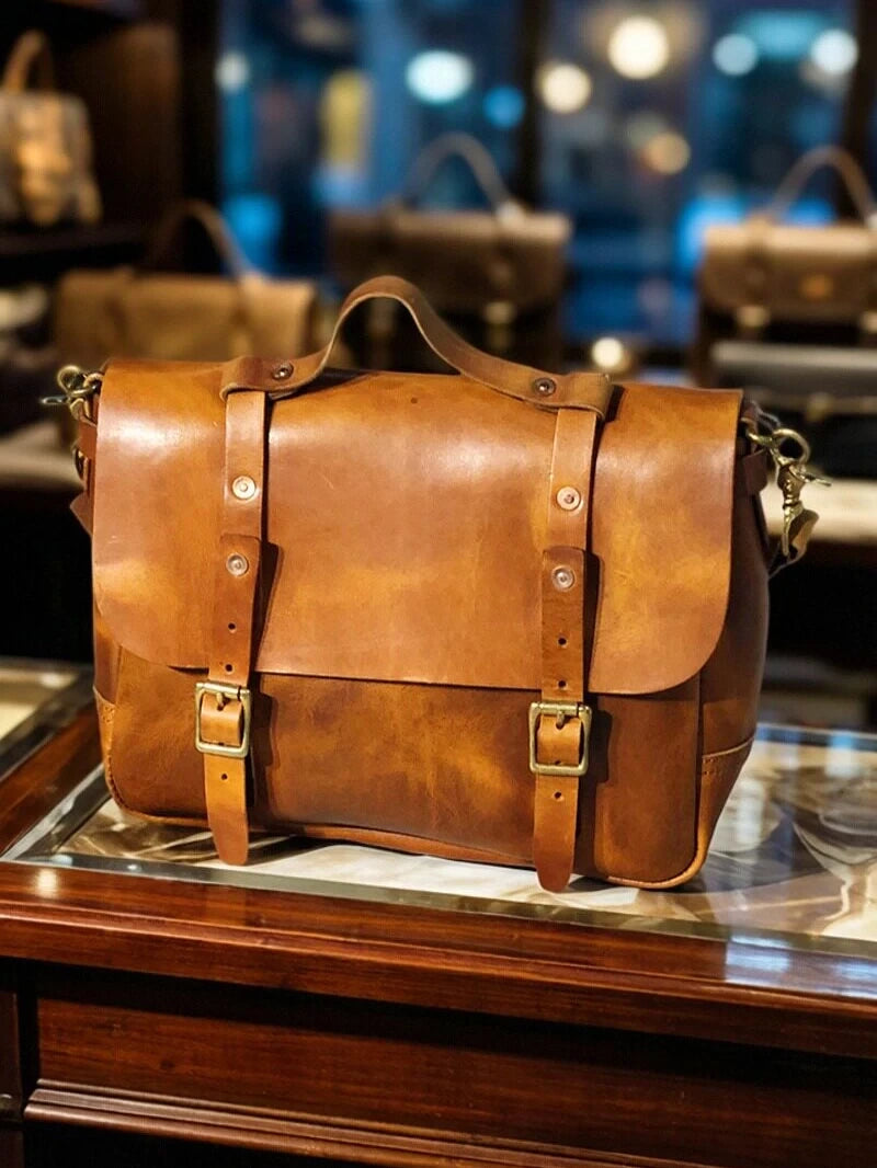 thick vegetable-tanned leather messenger bag 1