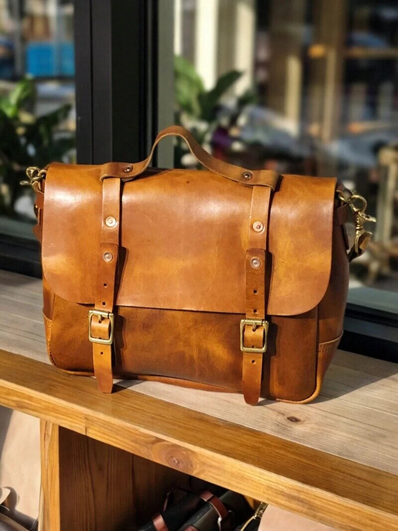 thick vegetable-tanned leather messenger bag 2