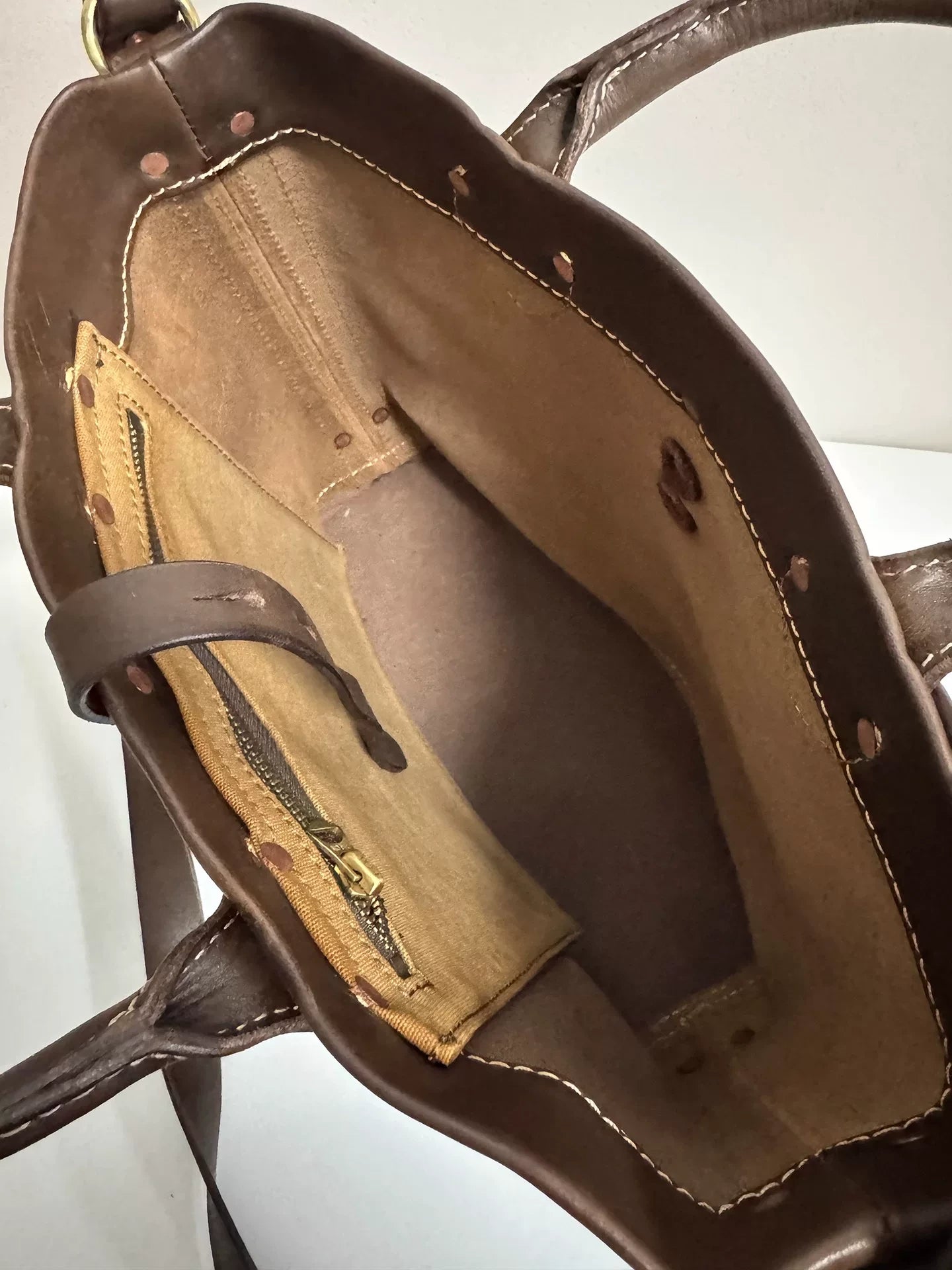 vintage distressed vegetable-tanned leather tote shoulder bag 3