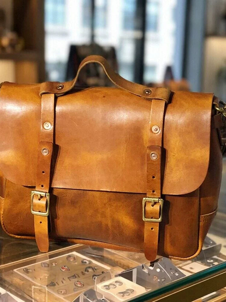 thick vegetable-tanned leather messenger bag 3
