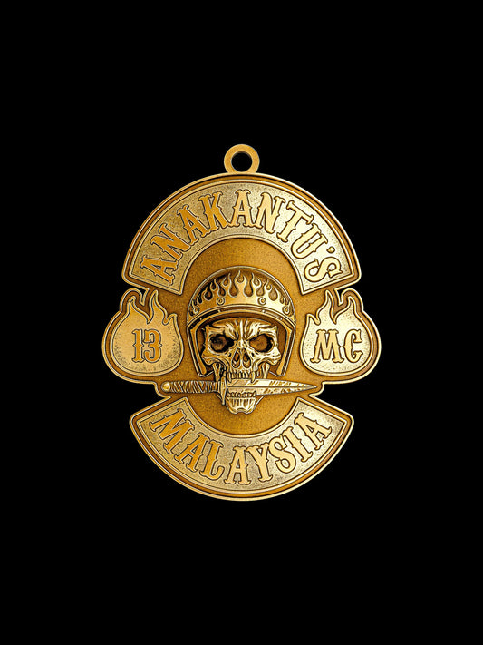 Custom crowned club skull motorcycle club pendant craftsmanship reference, front view