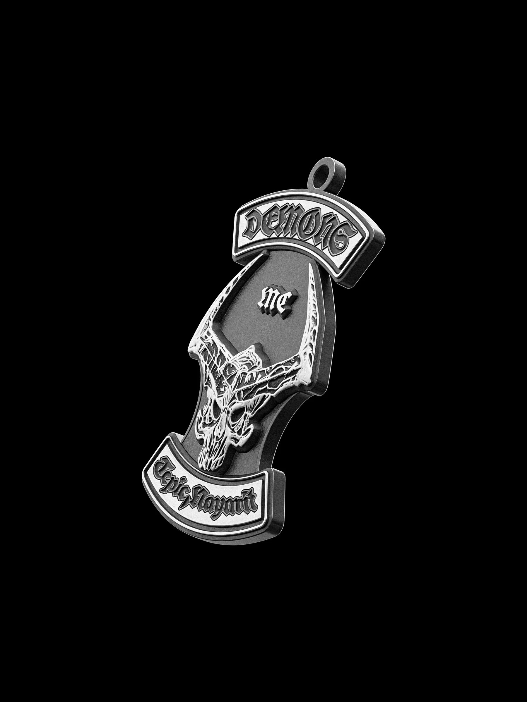 Custom horned skull motorcycle club pendant craftsmanship reference, three quarter view