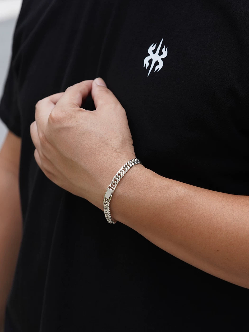 eight cut sterling silver curb chain bracelet product view 4