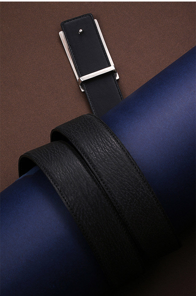 Hammered Silver Shark Leather Biker Belt — detail view 4