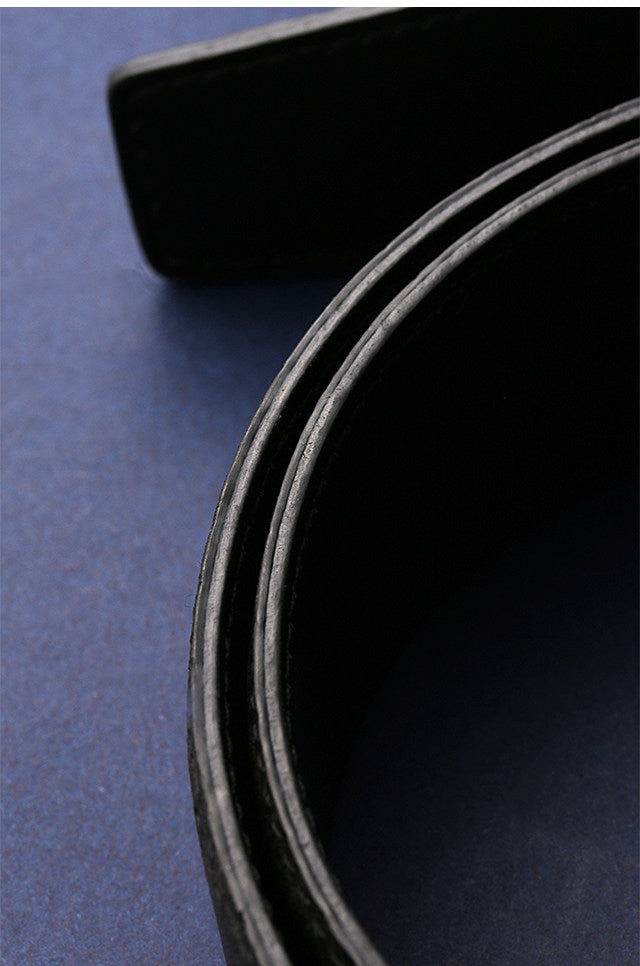 Hammered Silver Shark Leather Biker Belt — detail view 9
