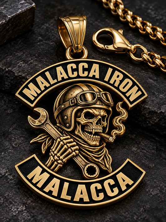 Malacca Iron pendant bail concept showing its internal opening beside a compatible chain clasp.