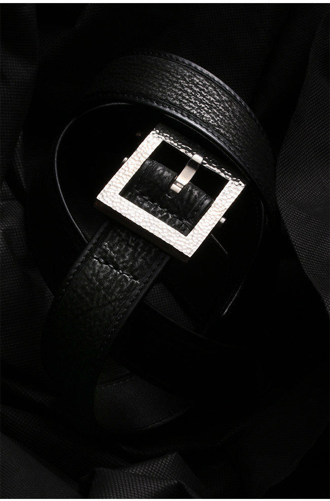 Minimal Hammered Silver Ostrich Leather Biker Belt — detail view 3