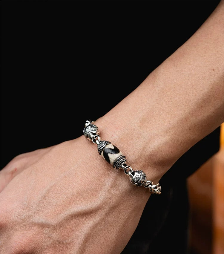 Natural Agate Dzi Bead Sterling Silver Bracelet – design view 2