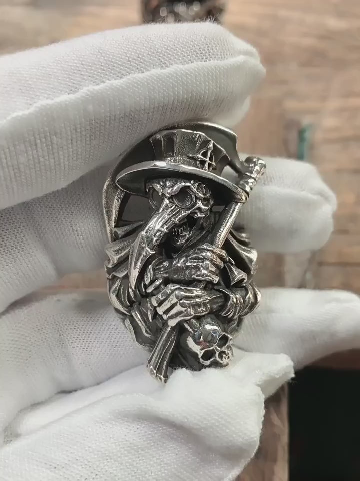 Plague Doctor 925 Sterling Silver Biker Ring — product video