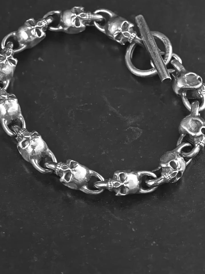 911099594034 biker bracelet product video