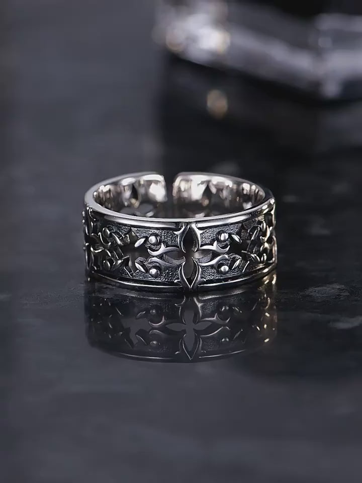 Black Four-Leaf Clover Sterling Silver Ring - product video