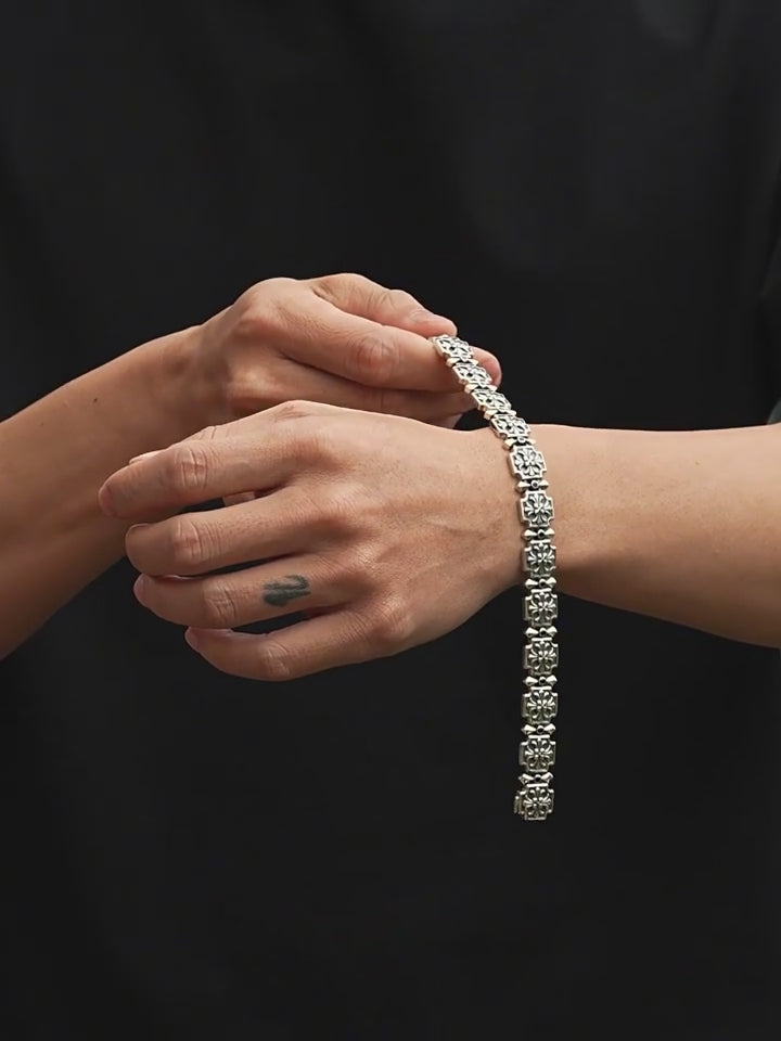 3D Fleur-de-Lis Cross Sterling Silver Biker Bracelet – cleaned product video
