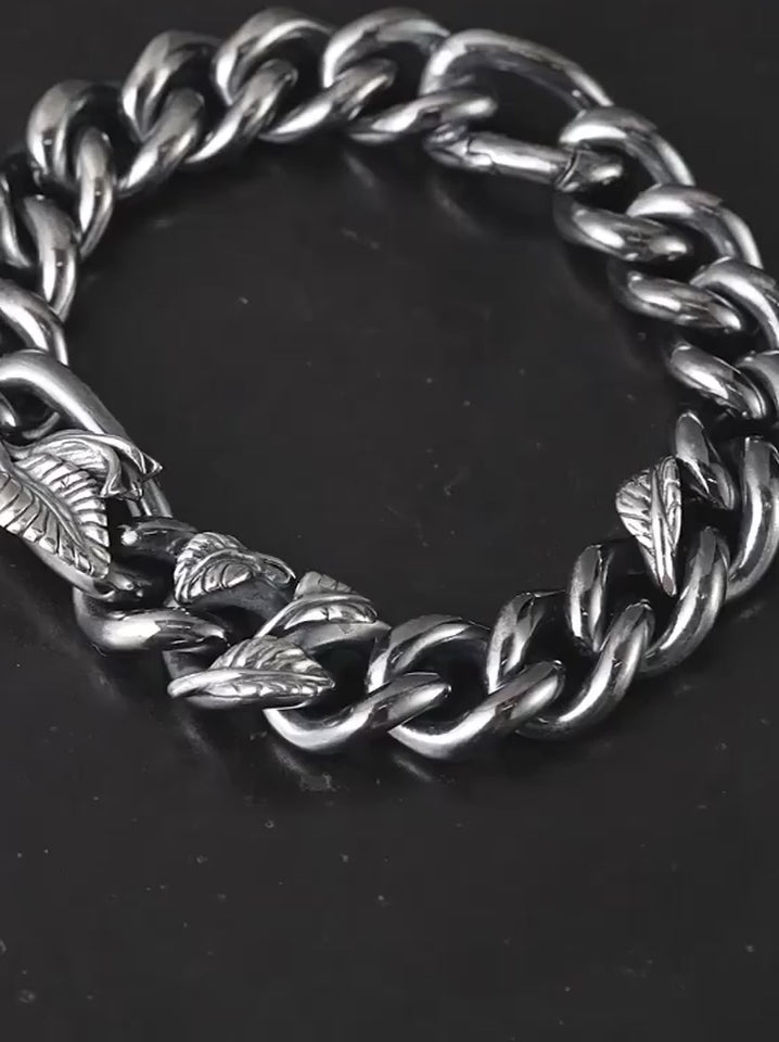 901987153433 biker bracelet product video