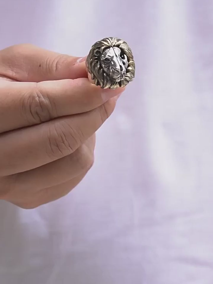 Golden Mane Lion Skull 925 Sterling Silver Biker Ring product video