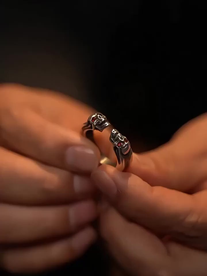 Twin Skull 925 Sterling Silver Open Biker Ring — product video