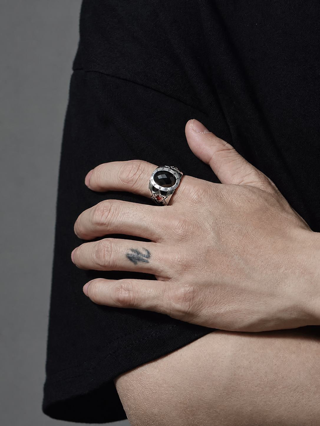 Roman Numeral Black Gem Hexagram Sterling Silver Ring - product view 5