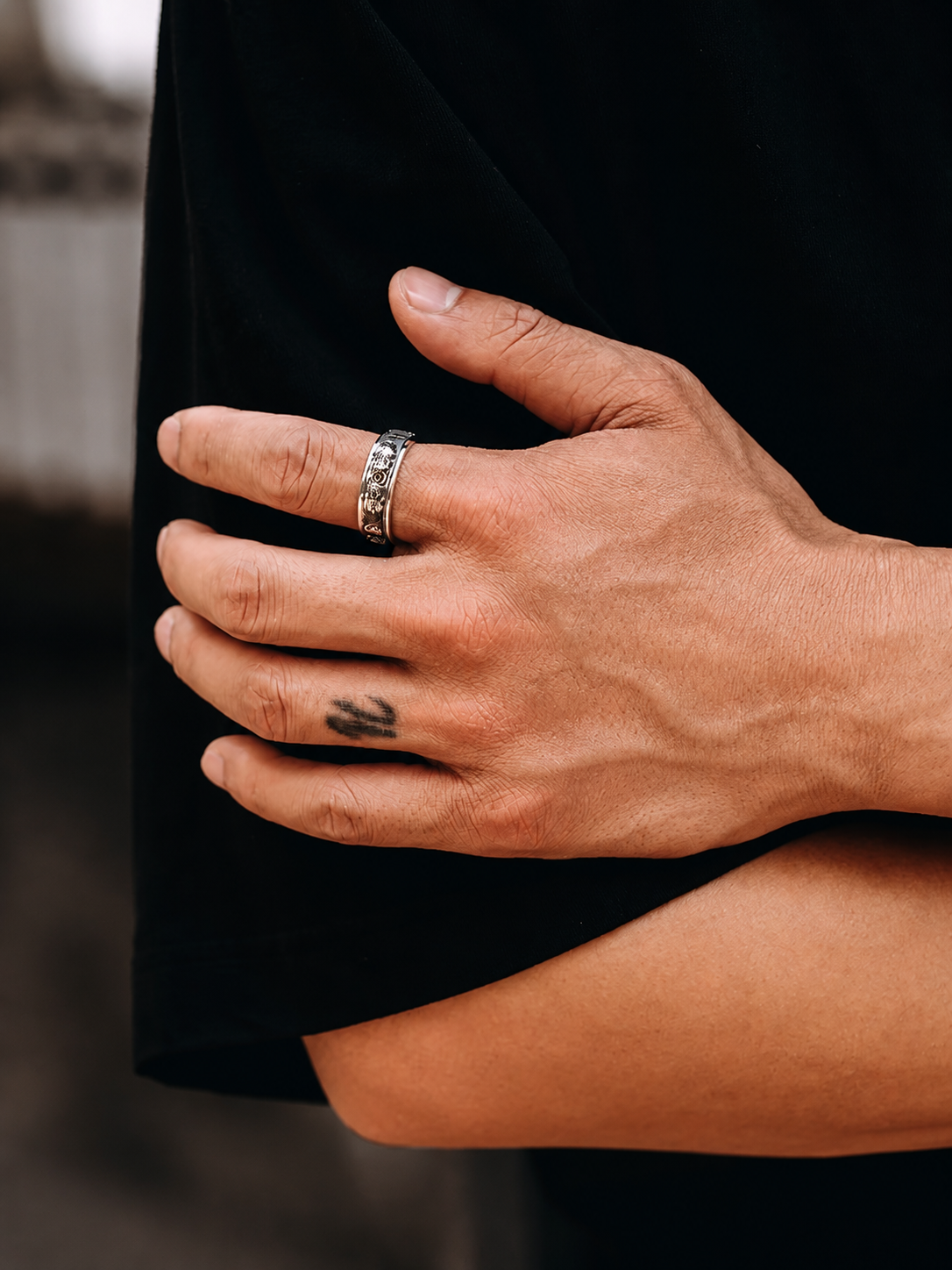 Rotating Pixiu Mantra Sterling Silver Ring - product view 2