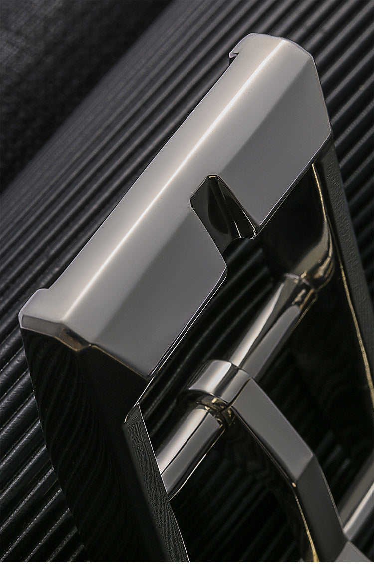 Sanli Square Silver Bridle Leather Biker Belt — detail view 6