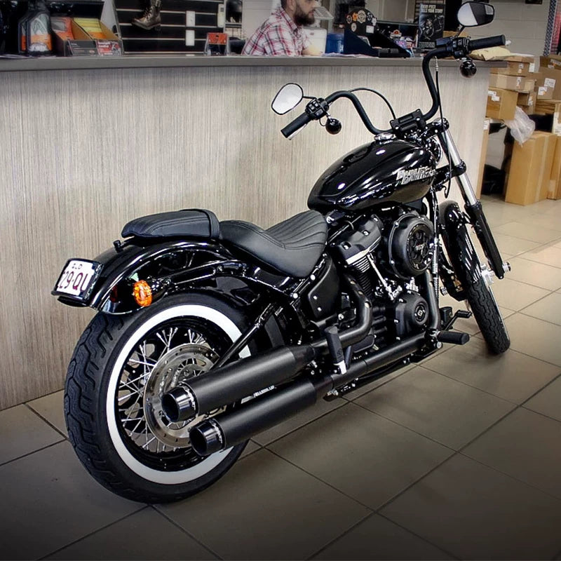 Rinehart slip-on exhaust on Harley-Davidson Softail