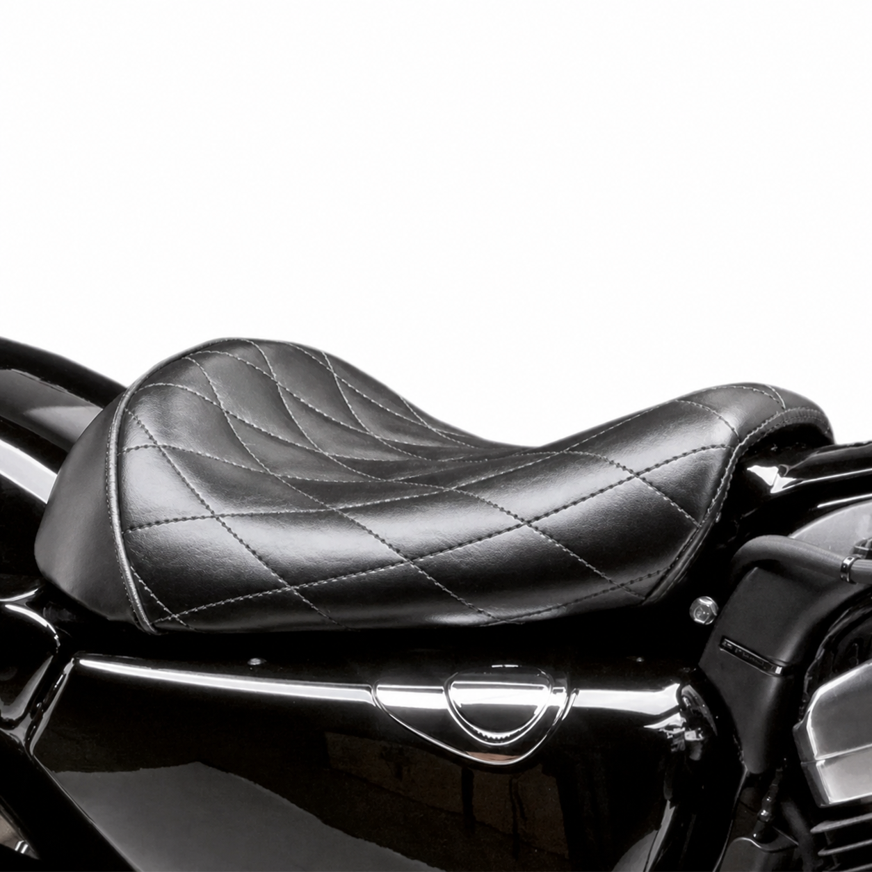 0804-0654 diamond stitched front seat