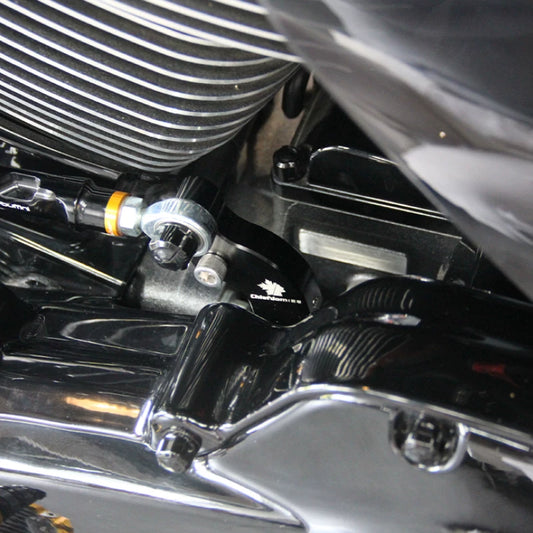 Chiefdom neutral-shift assist bracket installed on Harley-Davidson engine