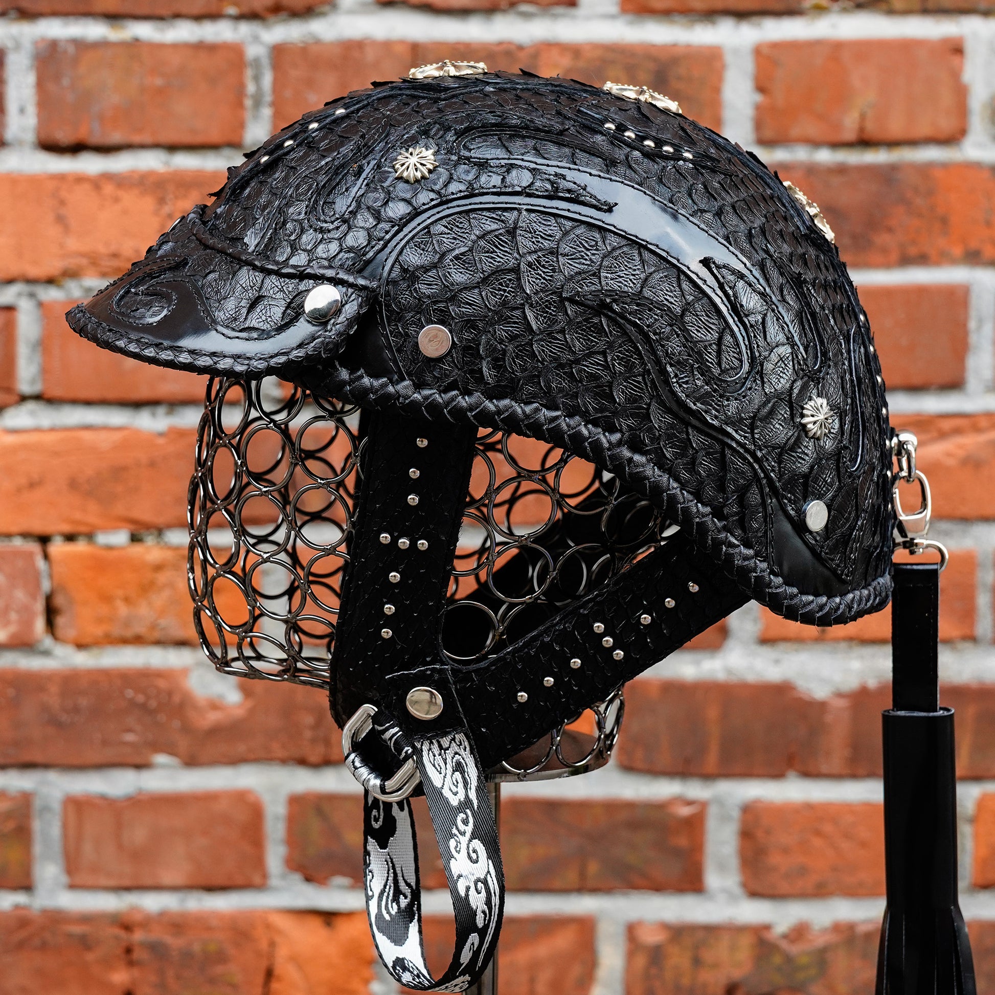 custom-decorative-halfhelmet-pythonskin