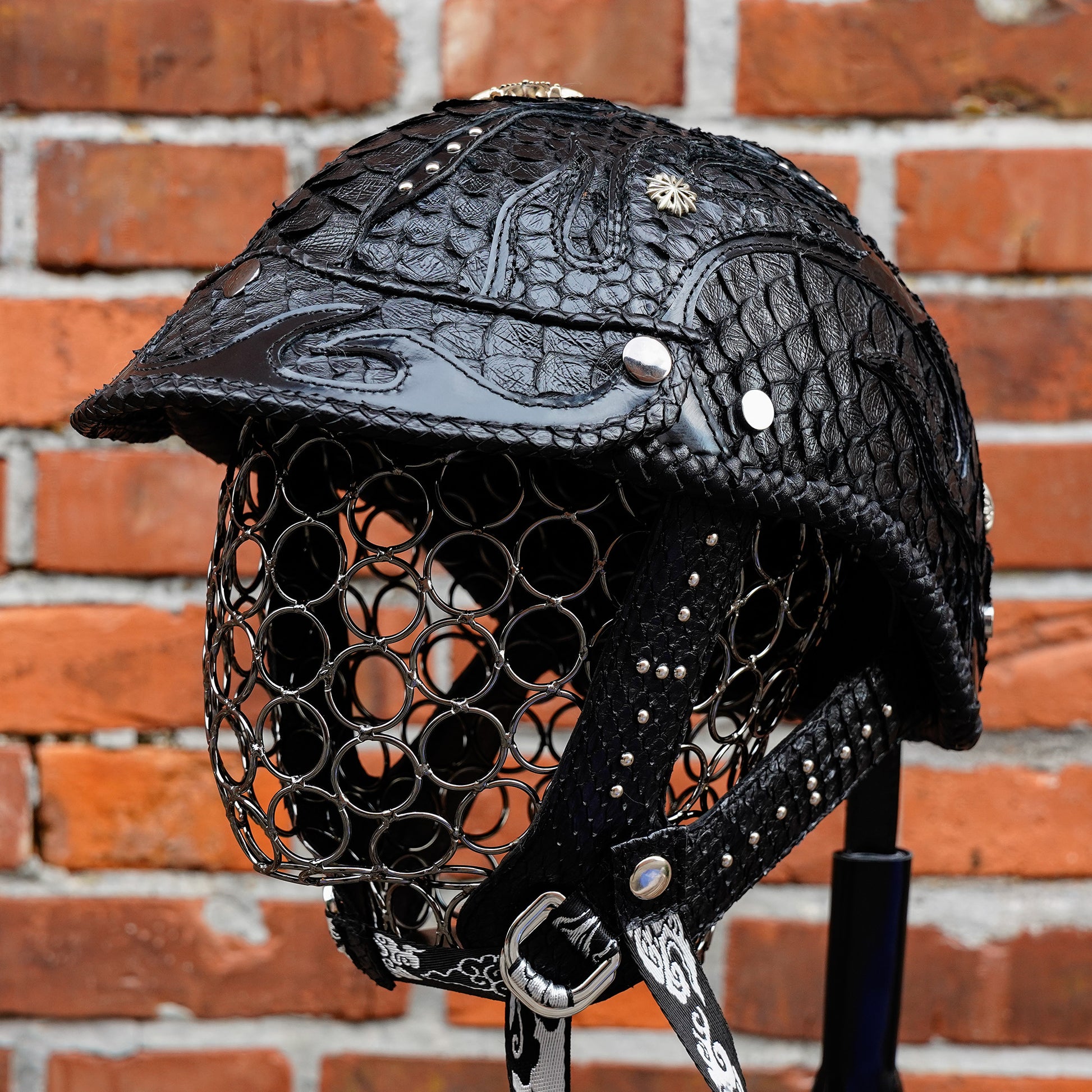 custom-decorative-halfhelmet-pythonskin