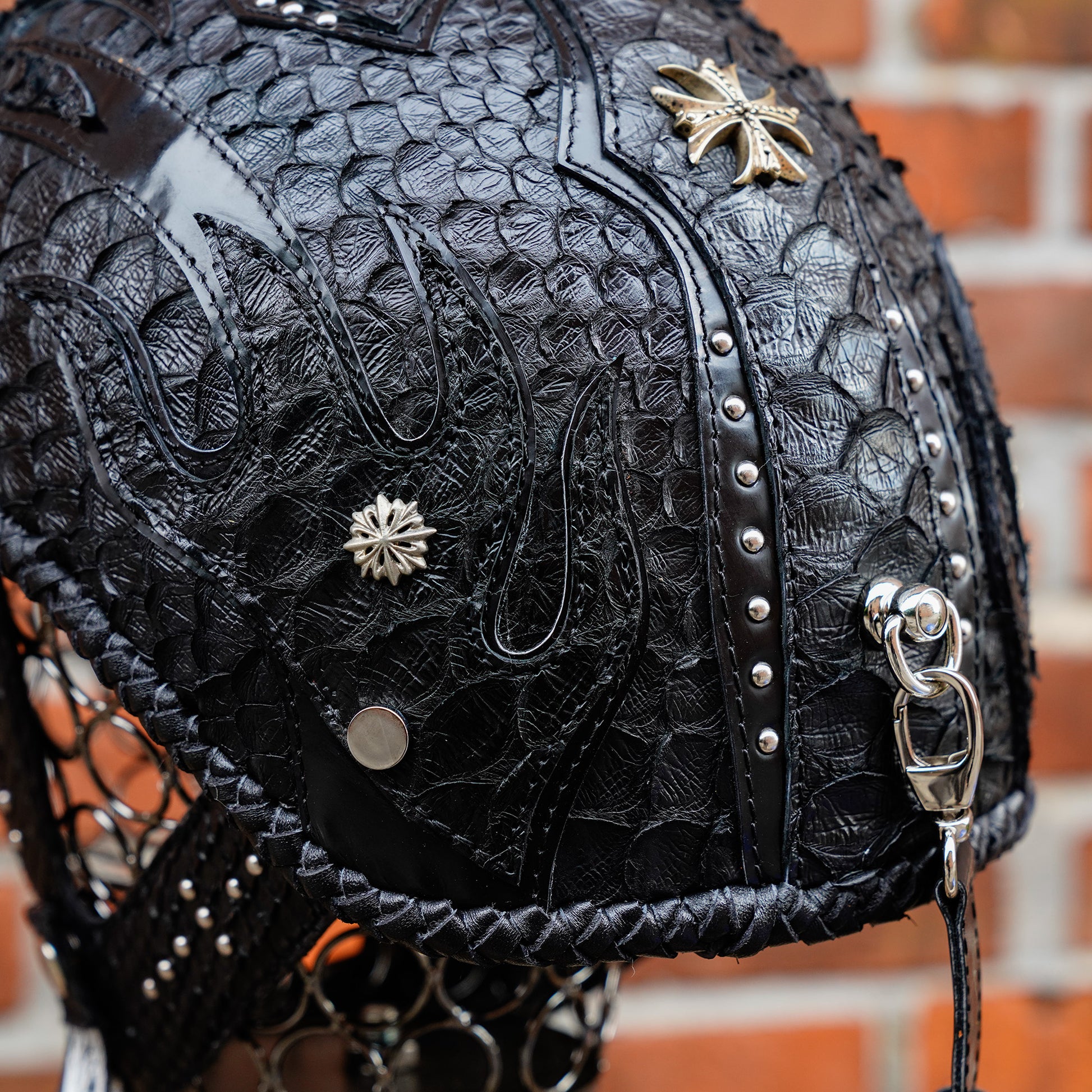 custom-decorative-halfhelmet-pythonskin